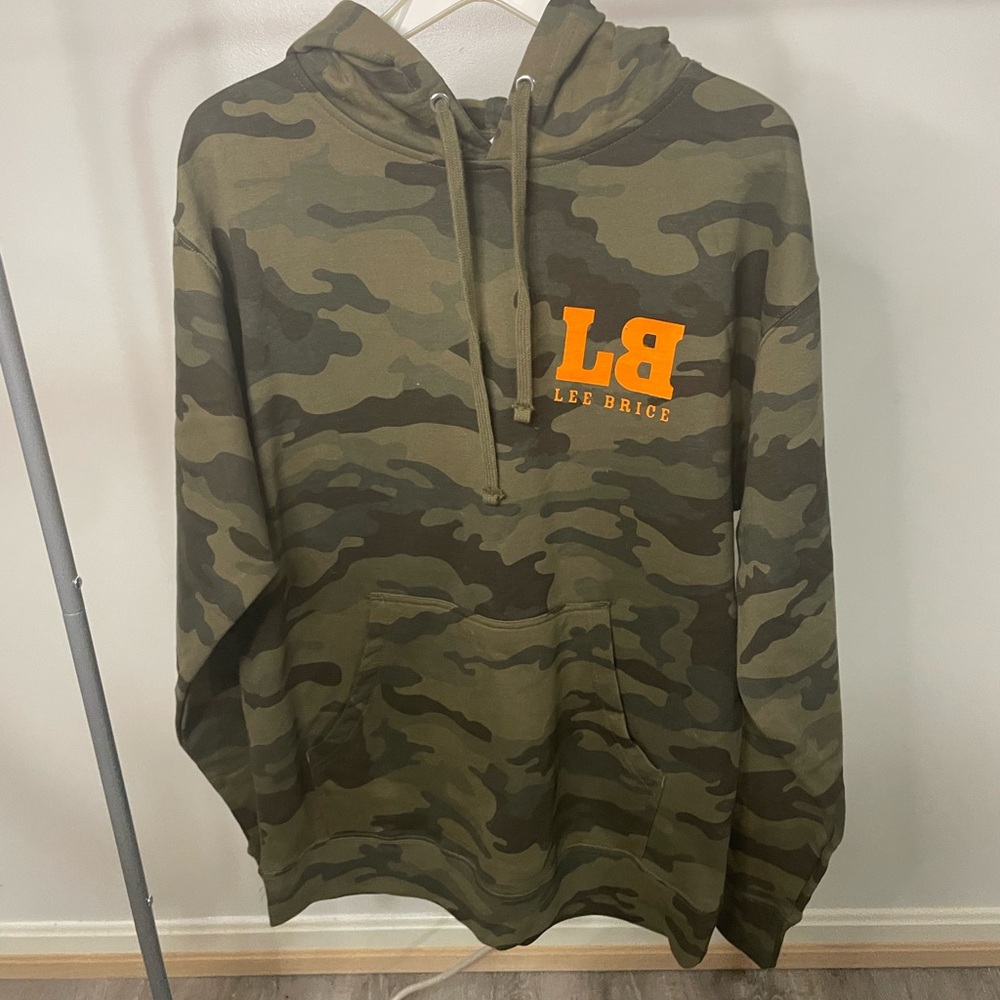 Lee Camo Hoodie with Vibrant Orange Detail